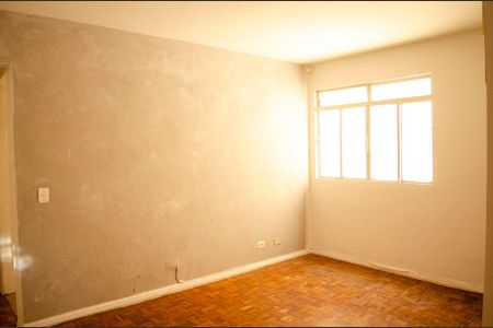 Apartamento para alugar com 78m², 2 quartos e 1 vagaSala