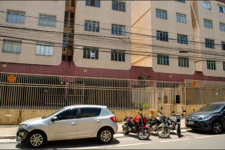 Apartamento para alugar com 78m², 2 quartos e 1 vagaFachada