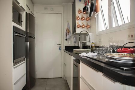 Apartamento à venda com 153m², 2 quartos e 3 vagasCozinha