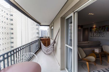 Apartamento para alugar com 140m², 3 quartos e 2 vagasVaranda