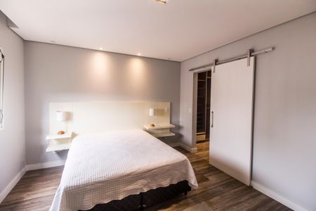 Apartamento para alugar com 140m², 3 quartos e 2 vagasSuíte 1