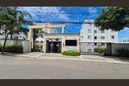 Apartamento para alugar com 47m², 2 quartos e 1 vagaFachada e portaria