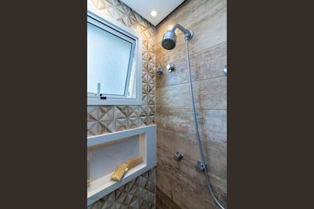 Apartamento à venda com 92m², 3 quartos e 2 vagas Apartamento à venda com 92m², 3 quartos e 2 vagasBanheiro da Suíte