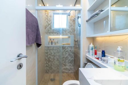 Apartamento à venda com 92m², 3 quartos e 2 vagas Apartamento à venda com 92m², 3 quartos e 2 vagasBanheiro da Suíte