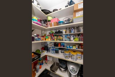 Apartamento à venda com 92m², 3 quartos e 2 vagas Apartamento à venda com 92m², 3 quartos e 2 vagasCozinha - Despensa