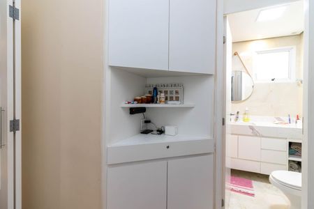 Apartamento à venda com 92m², 3 quartos e 2 vagas Apartamento à venda com 92m², 3 quartos e 2 vagasCorredor