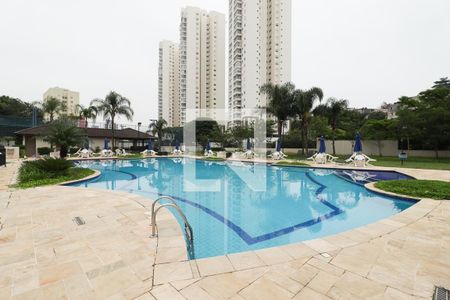 Apartamento à venda com 92m², 3 quartos e 2 vagas Apartamento à venda com 92m², 3 quartos e 2 vagasÁrea comum - Piscina