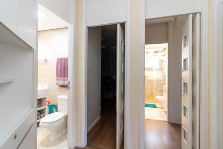 Apartamento à venda com 92m², 3 quartos e 2 vagas Apartamento à venda com 92m², 3 quartos e 2 vagasCorredor