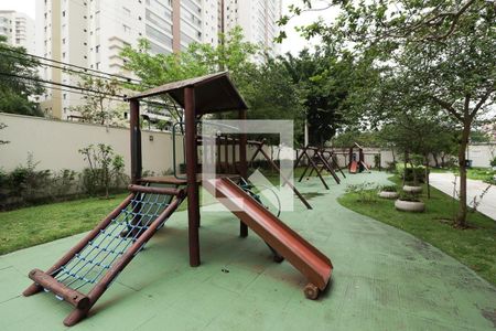 Apartamento à venda com 92m², 3 quartos e 2 vagas Apartamento à venda com 92m², 3 quartos e 2 vagasÁrea comum - Playground