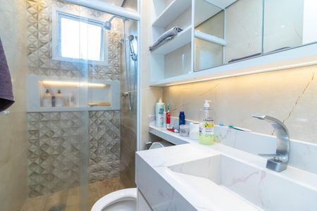 Apartamento à venda com 92m², 3 quartos e 2 vagas Apartamento à venda com 92m², 3 quartos e 2 vagasBanheiro da Suíte