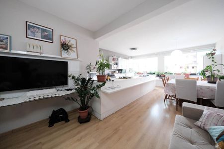 Casa à venda com 260m², 5 quartos e 1 vagaSala/Cozinha