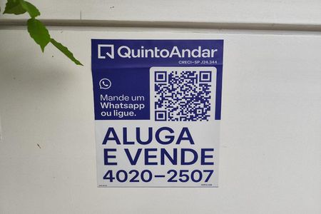 Casa à venda com 260m², 5 quartos e 1 vagaFachada
