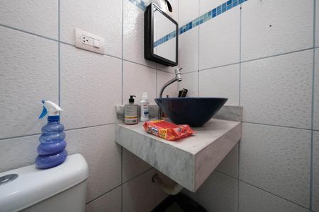 Casa à venda com 260m², 5 quartos e 1 vagaBanheiro 1