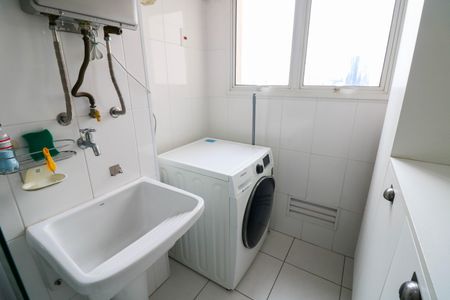 Apartamento à venda com 81m², 2 quartos e 2 vagasÁrea de Serviço