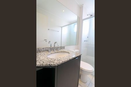 Apartamento à venda com 81m², 2 quartos e 2 vagasBanheiro Social