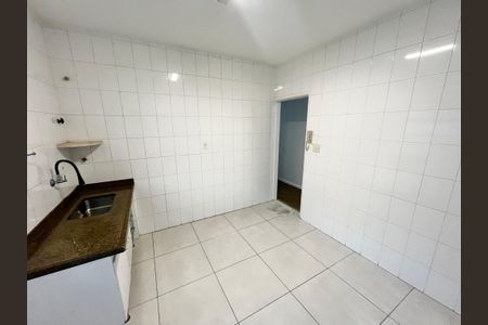 Apartamento à venda com 68m², 2 quartos e 1 vagaCozinha