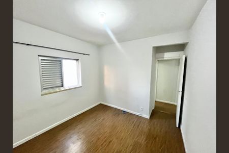 Apartamento à venda com 68m², 2 quartos e 1 vagaQuarto 2