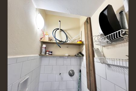 Apartamento à venda com 68m², 2 quartos e 1 vagaBanheiro de Serviço