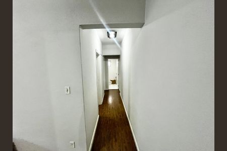 Apartamento à venda com 68m², 2 quartos e 1 vagaCorredor