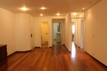 Apartamento à venda com 96m², 1 quarto e 2 vagasSala