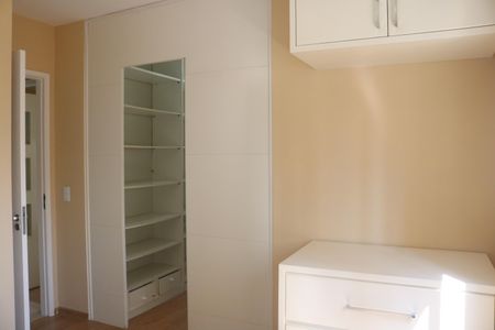 Apartamento para alugar com 79m², 3 quartos e 2 vagasQuarto 2