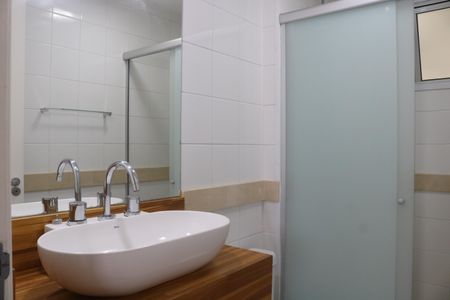 Apartamento para alugar com 79m², 3 quartos e 2 vagasBanheiro social