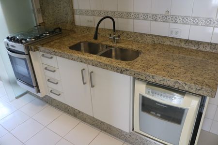 Apartamento para alugar com 79m², 3 quartos e 2 vagasCozinha