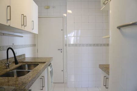 Apartamento para alugar com 79m², 3 quartos e 2 vagasCozinha