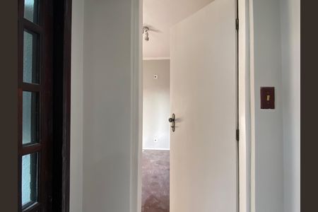 Casa à venda com 250m², 3 quartos e 2 vagas Casa à venda com 250m², 3 quartos e 2 vagasCorredor