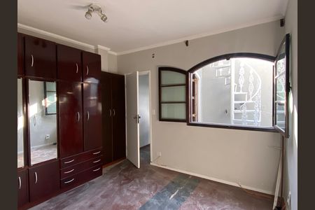 Casa à venda com 250m², 3 quartos e 2 vagas Casa à venda com 250m², 3 quartos e 2 vagasQuarto 1
