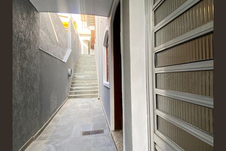 Casa à venda com 250m², 3 quartos e 2 vagas Casa à venda com 250m², 3 quartos e 2 vagasÁrea externa