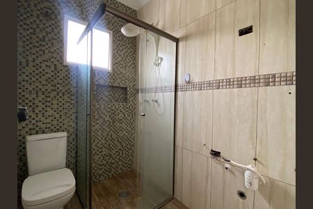 Casa à venda com 250m², 3 quartos e 2 vagas Casa à venda com 250m², 3 quartos e 2 vagasBanheiro 2