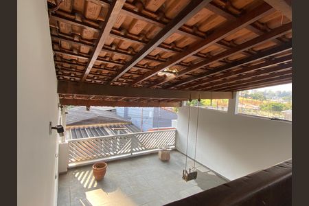 Casa à venda com 250m², 3 quartos e 2 vagas Casa à venda com 250m², 3 quartos e 2 vagasQuarto 4 - Varanda - Vista