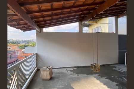 Casa à venda com 250m², 3 quartos e 2 vagas Casa à venda com 250m², 3 quartos e 2 vagasÁrea externa - Varanda 2