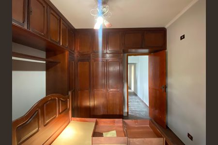 Casa à venda com 250m², 3 quartos e 2 vagas Casa à venda com 250m², 3 quartos e 2 vagasQuarto 4