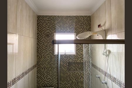 Casa à venda com 250m², 3 quartos e 2 vagas Casa à venda com 250m², 3 quartos e 2 vagasBanheiro 2