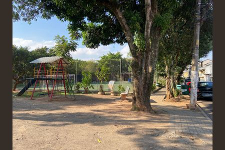 Casa à venda com 250m², 3 quartos e 2 vagas