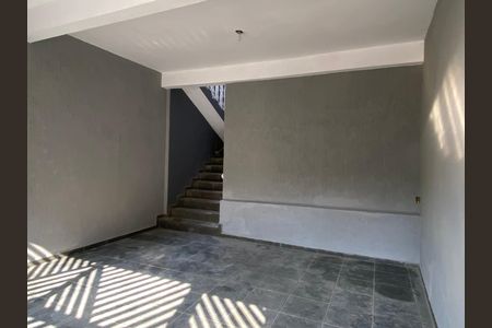 Casa à venda com 250m², 3 quartos e 2 vagas Casa à venda com 250m², 3 quartos e 2 vagasGaragem