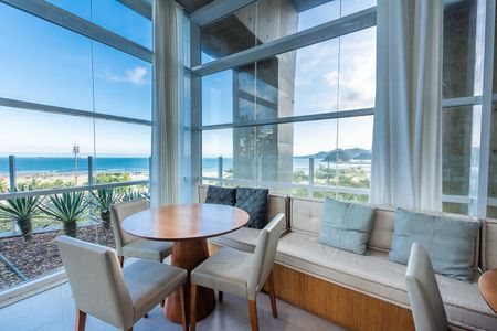 Apartamento para alugar com 73m², 1 quarto e 1 vagaÁrea comum