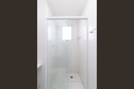 Banheiro social de apartamento para alugar com 1 quarto, 32m² em Vila Penteado, São Paulo