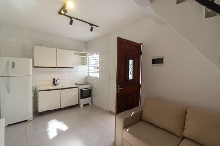 Sala e Cozinha de casa para alugar com 1 quarto, 40m² em Jardim Palmares (zona Sul), São Paulo