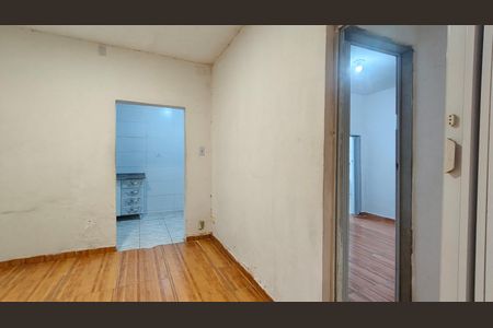 Casa para alugar com 3 quartos, 100m² em Vila Serralheiro, São Paulo