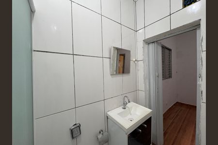 Casa para alugar com 100m², 3 quartos e sem vaga Casa para alugar com 100m², 3 quartos e sem vagaBanheiro
