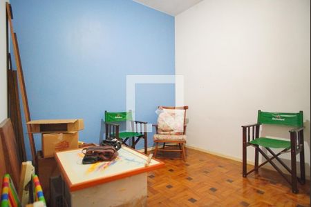Casa à venda com 254m², 3 quartos e 3 vagas