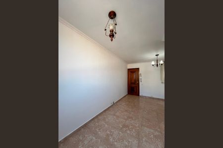 Apartamento para alugar com 65m², 2 quartos e 1 vaga Apartamento para alugar com 65m², 2 quartos e 1 vagaSala