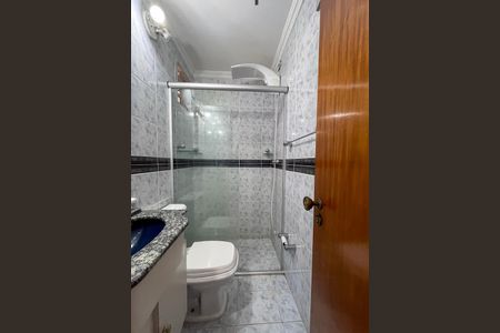 Apartamento para alugar com 65m², 2 quartos e 1 vaga Apartamento para alugar com 65m², 2 quartos e 1 vagaBanheiro da Suíte