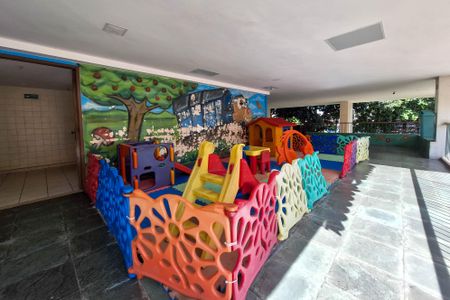 Apartamento para alugar com 90m², 2 quartos e 1 vagaÁrea comum