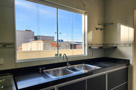 Casa de condomínio à venda com 170m², 3 quartos e 4 vagasCozinha