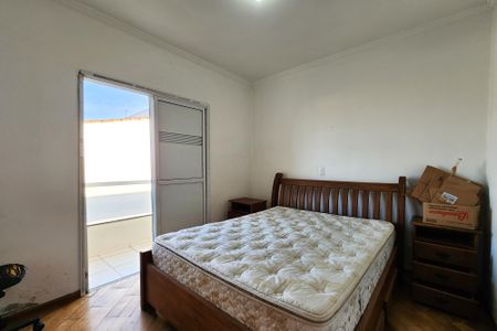 Casa de condomínio à venda com 170m², 3 quartos e 4 vagasSuíte