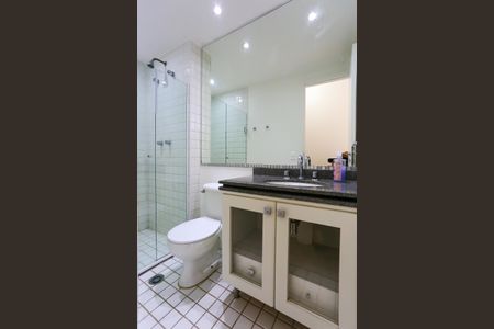 Apartamento para alugar com 56m², 2 quartos e 2 vagasBanheiro Social